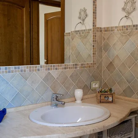 Holiday home Roccia Tanaunella